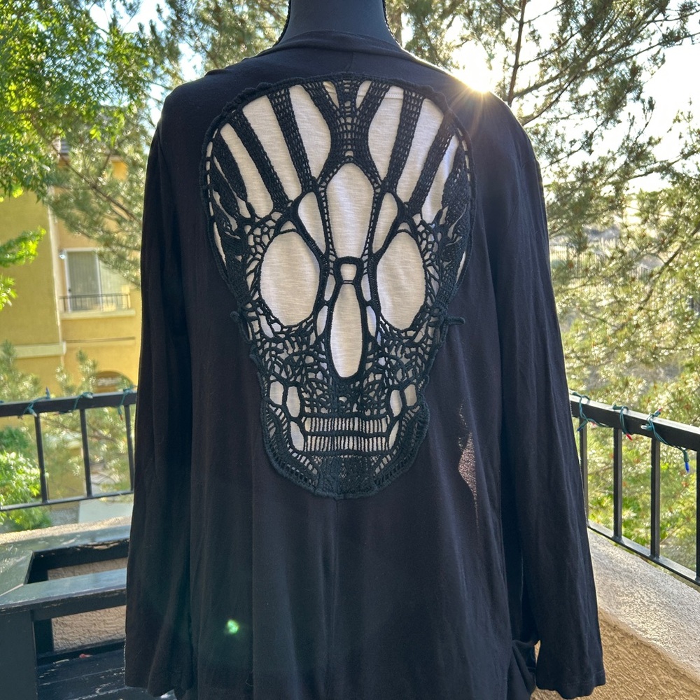 Vanilla Bay Black Skull Cutout Cardigan Medium